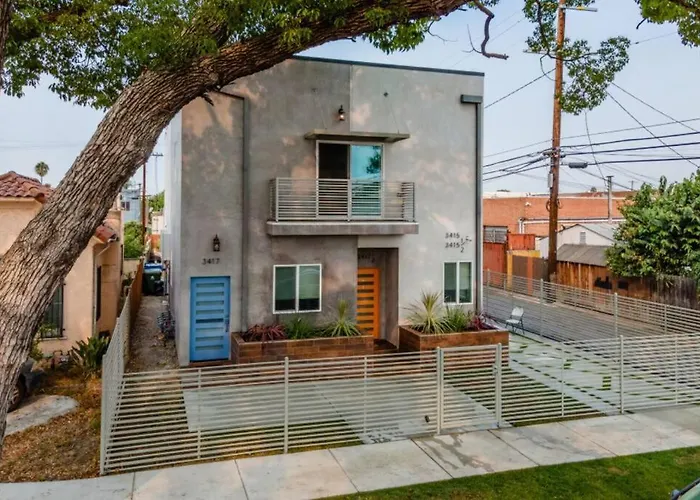 New Luxury Townhome Sleeps 9 Near Usc/Dtla/Expo