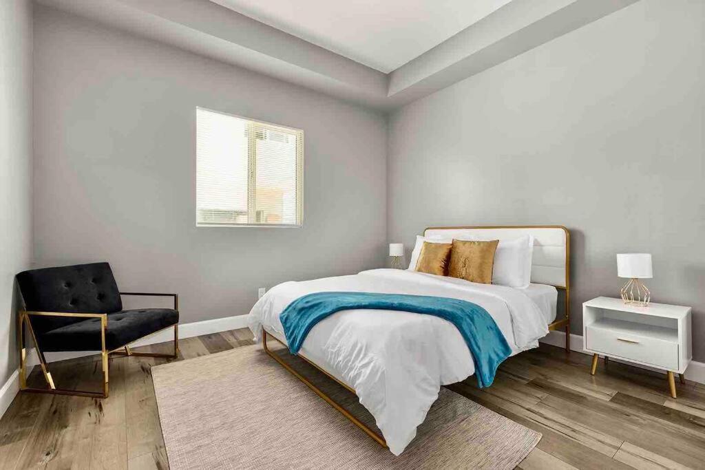 New Luxury Townhome Sleeps 9 Near Usc/dtla/expo Apartment *